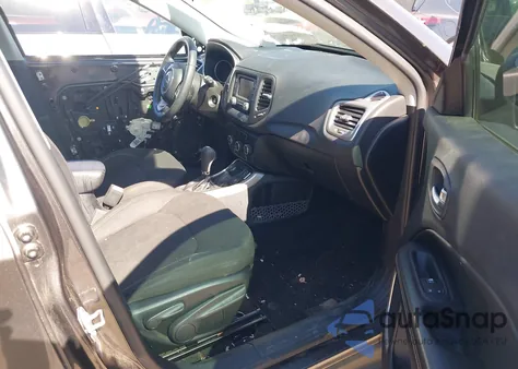 2018 Jeep Compass Sport 4X4 z USA, uszkodzony, nr VIN 3C4NJDAB3JT176569